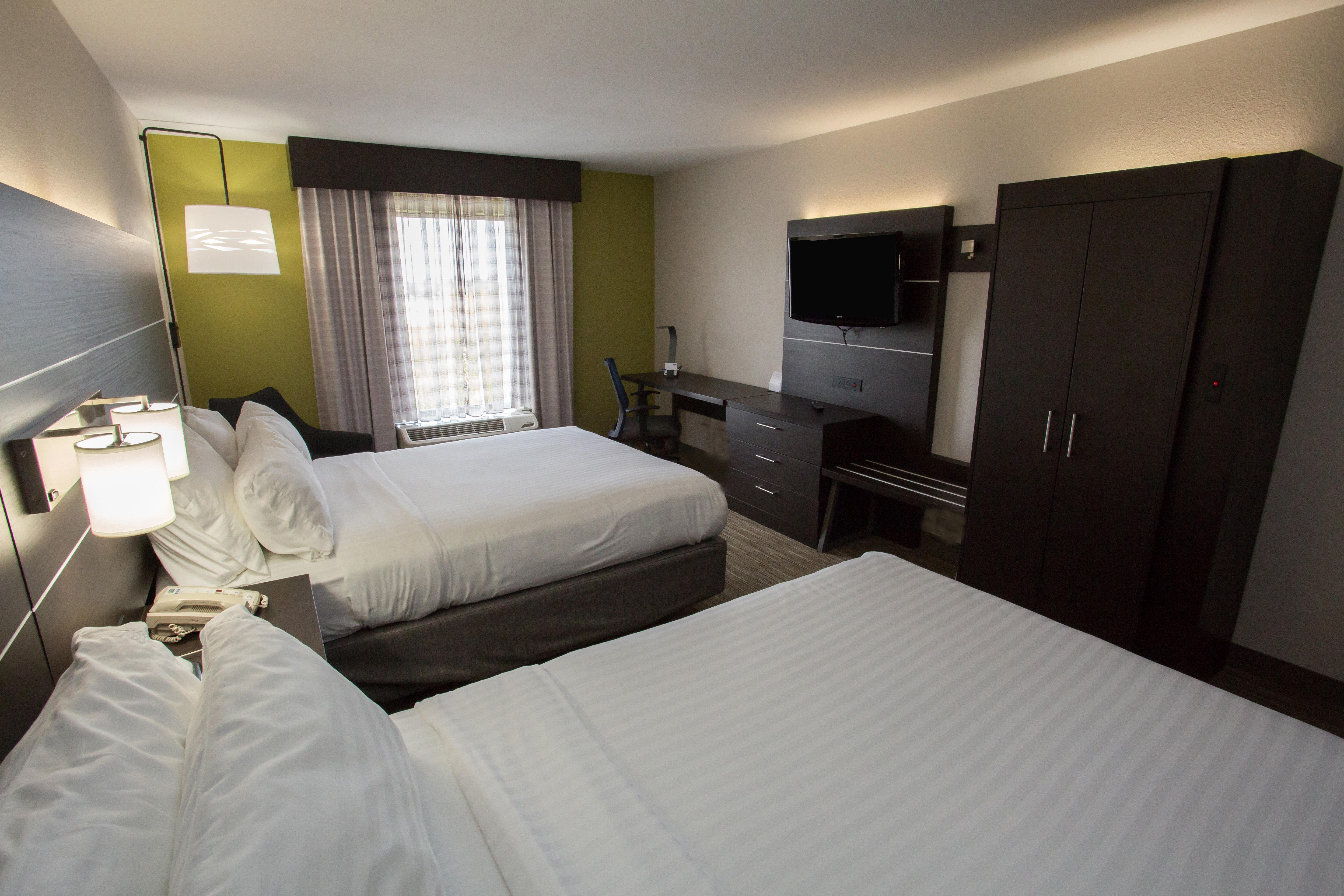 Holiday Express By Ihg Hotel Wilmington