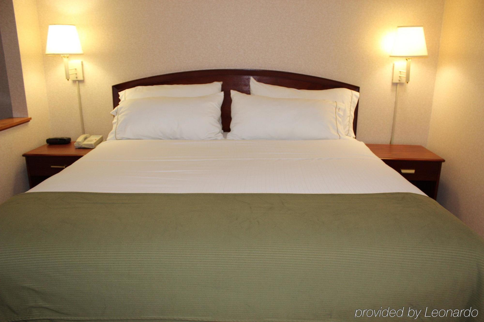 Holiday Express By Ihg